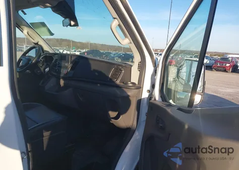 2021 Ford Transit-250 z USA, uszkodzony, nr VIN 1FTBR1C86MKA60459